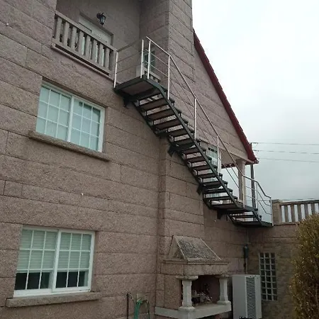 Casa Sartages Holiday home *